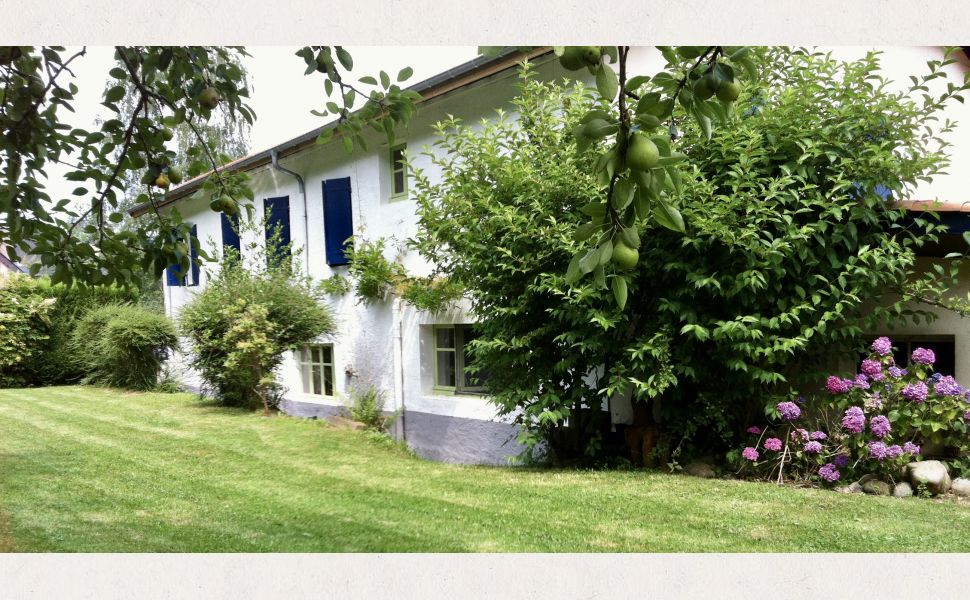 Ancienne Auberge du XVIII eme siècle aux pieds des Pyrenées Atlantiques